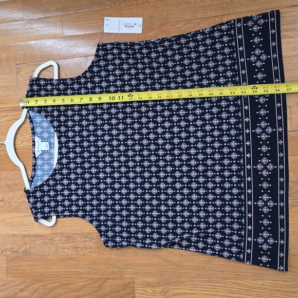 LIZ CLAIBORNE BRAND WOMEN'S SLEEVELESS NAVY SUMMER TOP SIZE LARGE - Picture 8 of 10